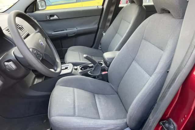 Volvo S40 (2004) thumbnail 6
