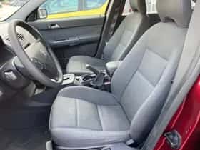 Volvo S40 (2004) thumbnail 6