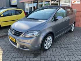 Volkswagen Golf (2009) thumbnail 2