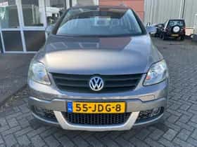 Volkswagen Golf (2009) thumbnail 4