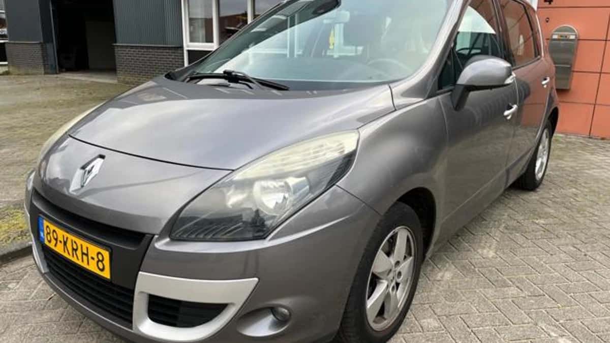 Renault Scénic (2010) — foto 1