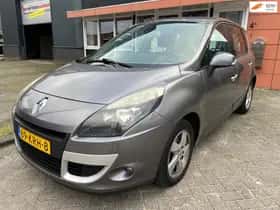 Renault Scénic (2010) thumbnail 2