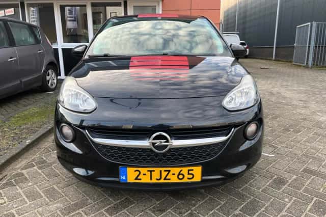 Opel Adam (2014) thumbnail 4