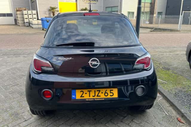 Opel Adam (2014) thumbnail 5