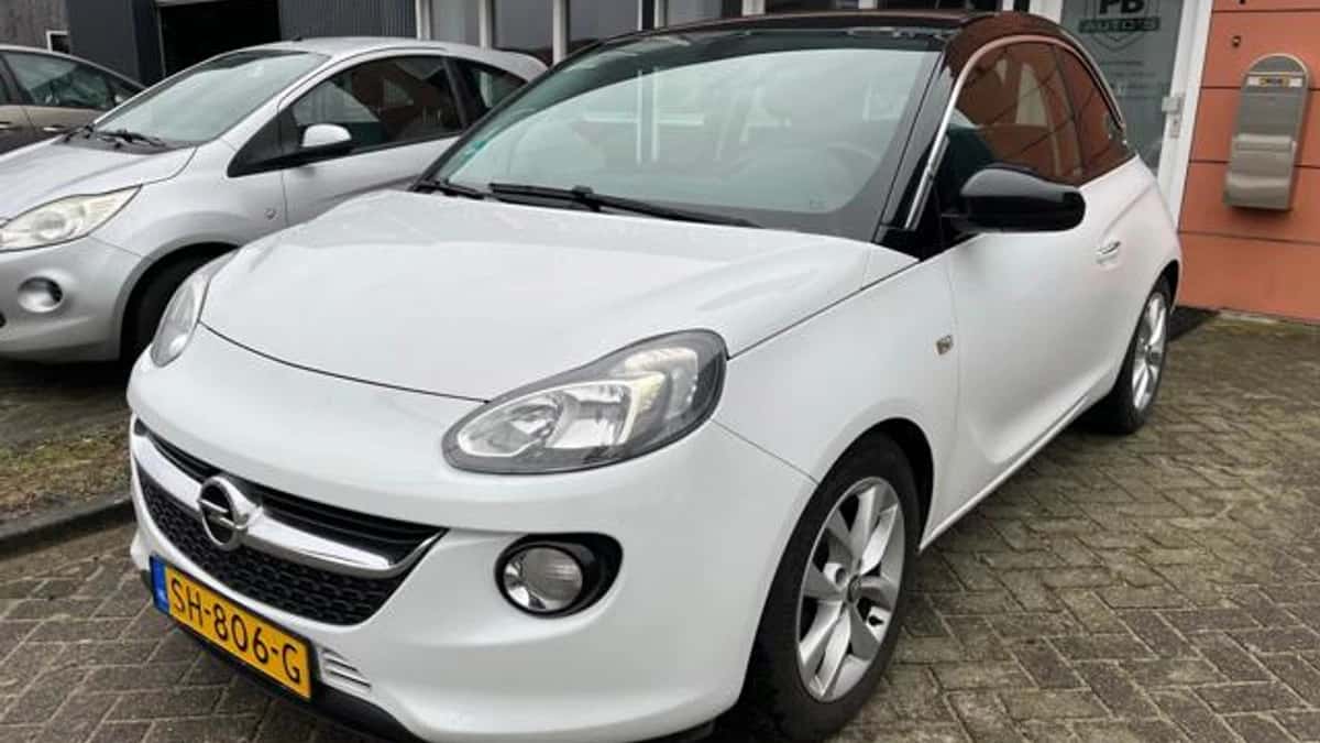 Opel Adam (2018) — foto 1