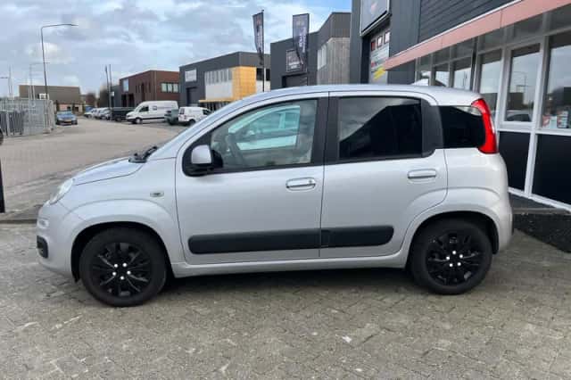 Fiat Panda (2014) thumbnail 3