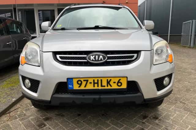 Kia Sportage (2009) thumbnail 4