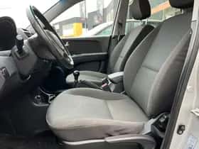 Kia Sportage (2009) thumbnail 6
