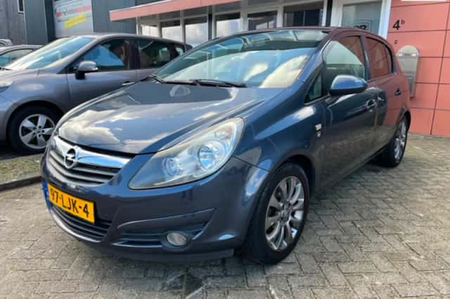 Opel Corsa (2010) thumbnail 1
