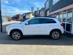 Mitsubishi ASX (2015) thumbnail 3