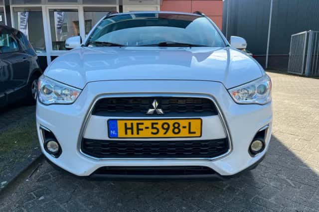 Mitsubishi ASX (2015) thumbnail 4