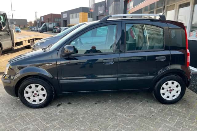 Fiat Panda (2010) thumbnail 3
