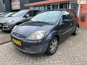 Ford Fiesta (2007) thumbnail 2