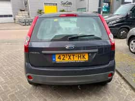 Ford Fiesta (2007) thumbnail 5