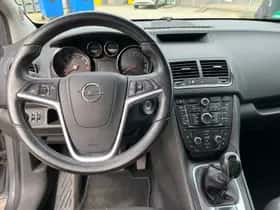 Opel Meriva (2012) thumbnail 8