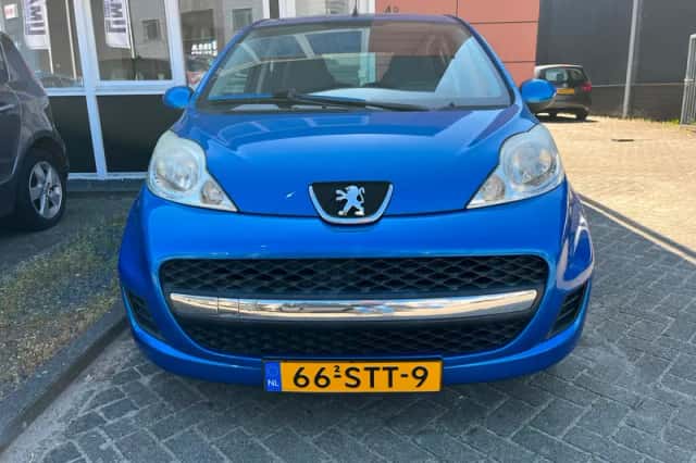Peugeot 107 (2011) thumbnail 4
