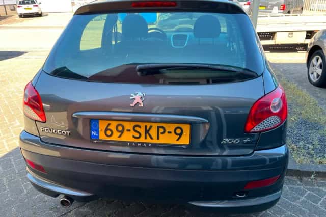 Peugeot 206 (2011) thumbnail 5