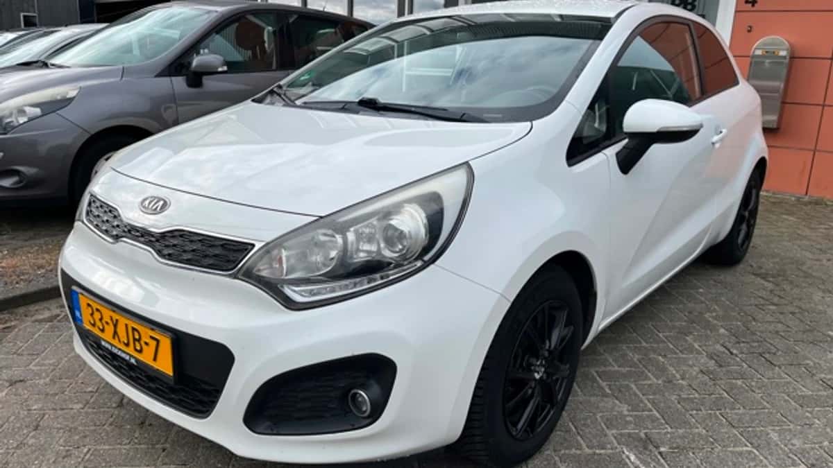 Kia Rio (2012) — foto 1