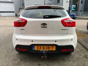 Kia Rio (2012) thumbnail 5