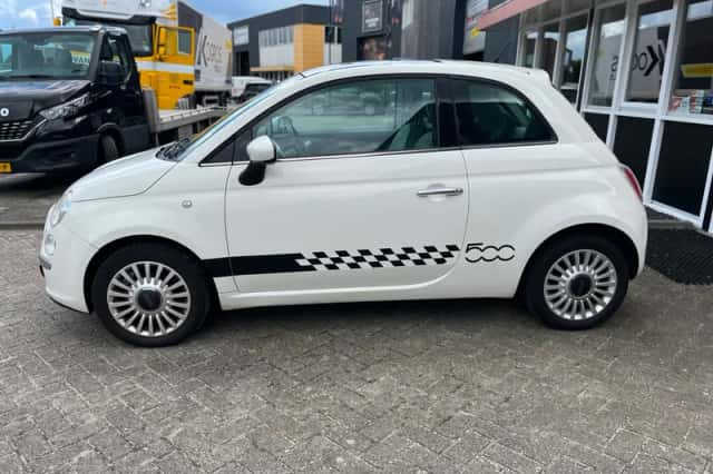 Fiat 500 (2009) thumbnail 3