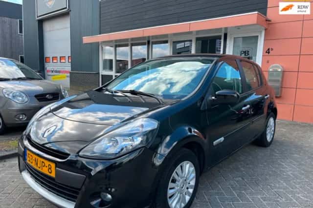Renault Clio (2010) thumbnail 1