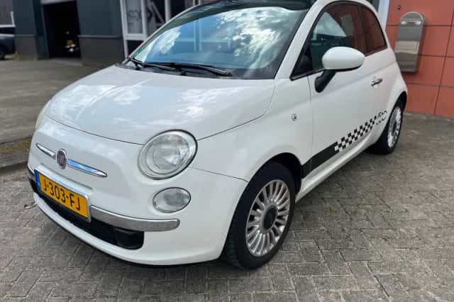 Fiat 500 (2009) thumbnail 1