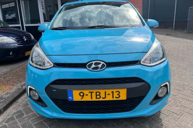 Hyundai i10 (2014) thumbnail 3