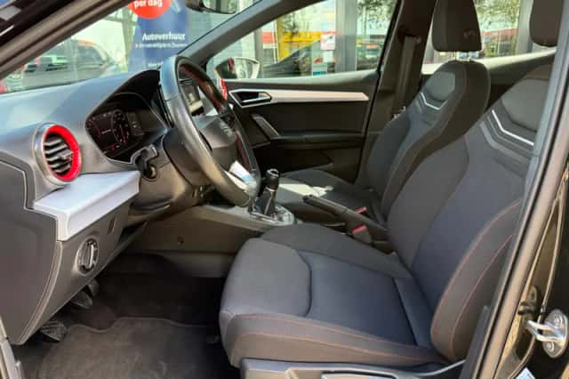 SEAT Ibiza (2024) thumbnail 5