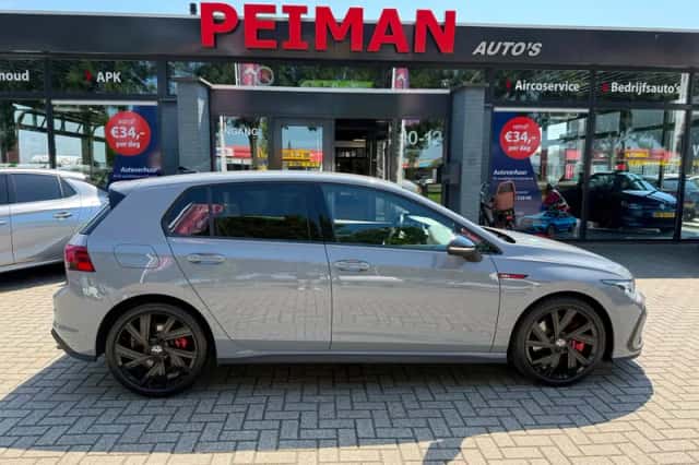 Volkswagen Golf (2023) thumbnail 6