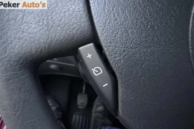 Renault Twingo (2012) thumbnail 3