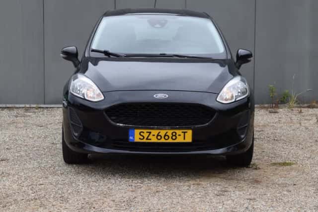 Ford Fiesta (2018) thumbnail 4