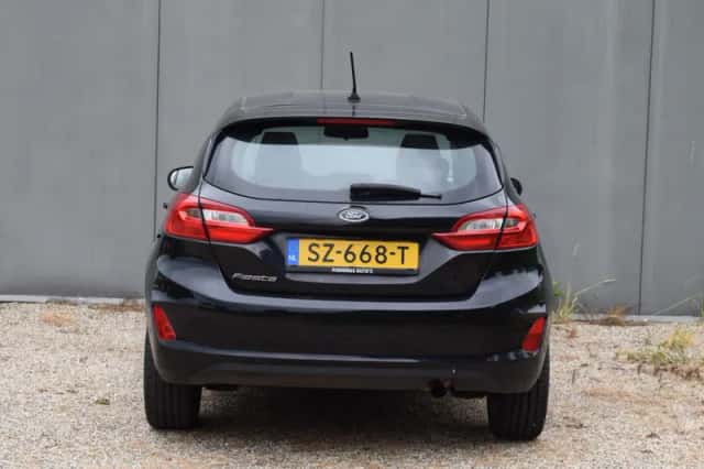 Ford Fiesta (2018) thumbnail 4