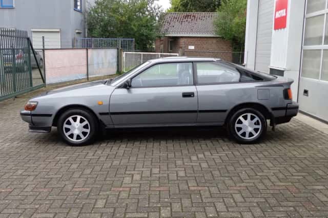 Toyota Celica (1987) thumbnail 4
