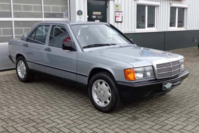 Mercedes-Benz 190-Serie (1984) thumbnail 6