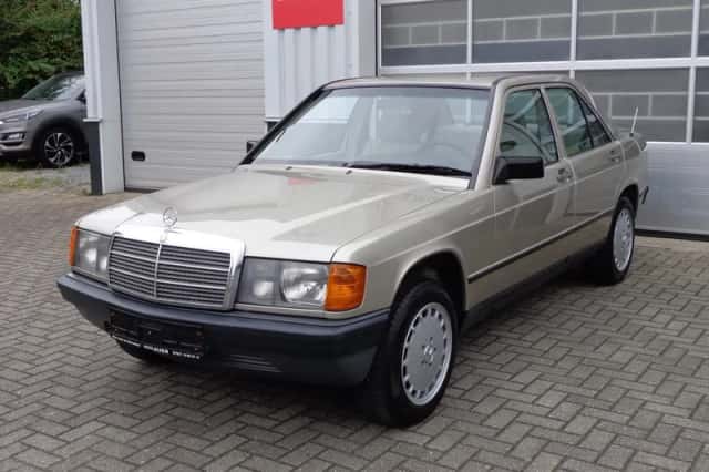 Mercedes-Benz 190-Serie (1986) thumbnail 1