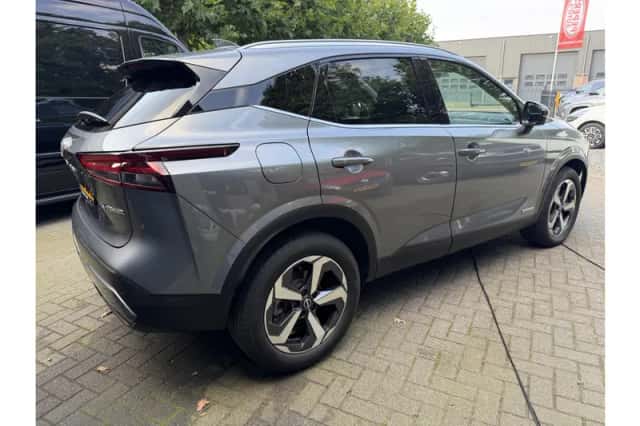 Nissan Qashqai (2023) thumbnail 2