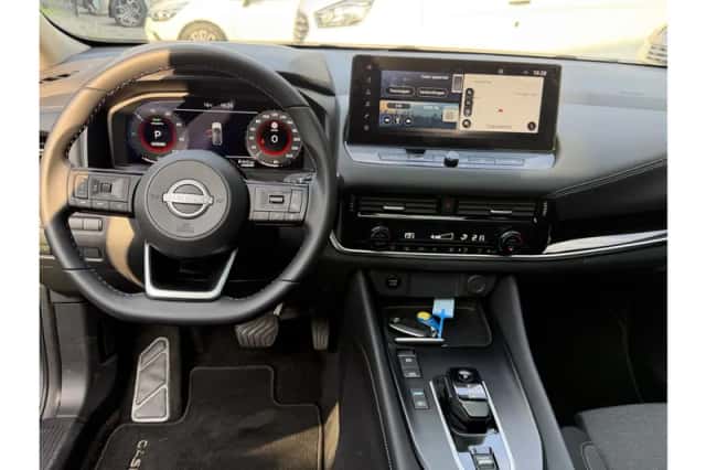 Nissan Qashqai (2023) thumbnail 4