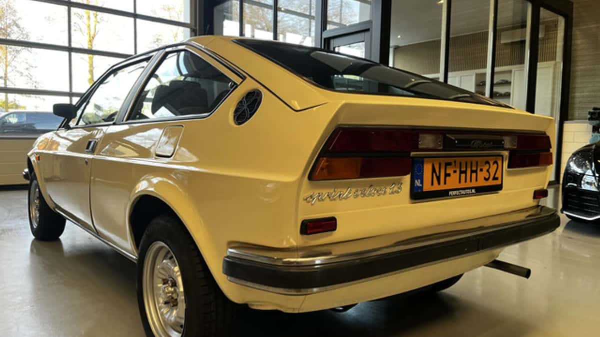 Alfa Romeo Exterior Colour — foto 1