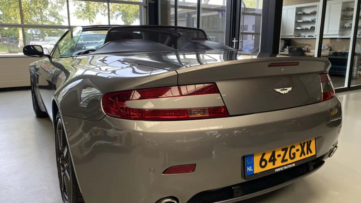 Aston Martin Exterior Colour — foto 1