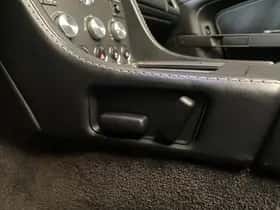 Aston Martin Exterior Colour thumbnail 28