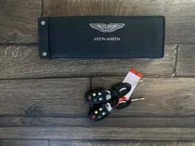 Aston Martin Exterior Colour (2008) thumbnail 6