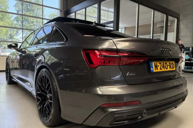Audi Exterior Colour (2021) thumbnail 2