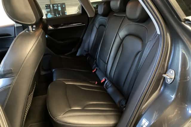 Audi Q3 (2015) thumbnail 3
