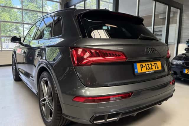 Audi Exterior Colour (2018) thumbnail 1