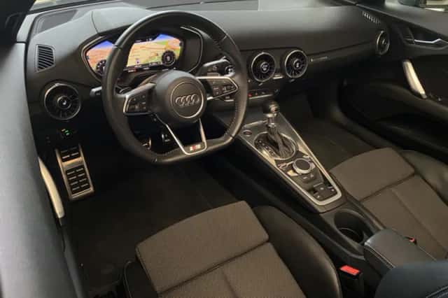 Audi TT (2019) thumbnail 2