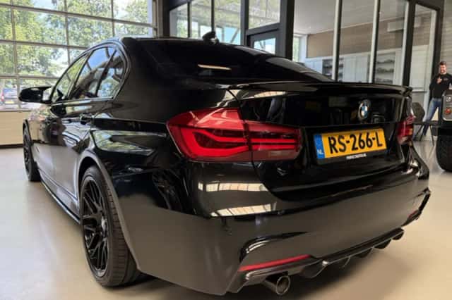 BMW 3-Serie (2018) thumbnail 1