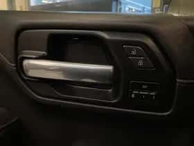 Chevrolet Exterior Colour thumbnail 31