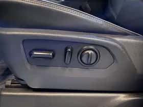 Chevrolet Exterior Colour thumbnail 35