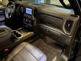 Chevrolet Exterior Colour thumbnail 39