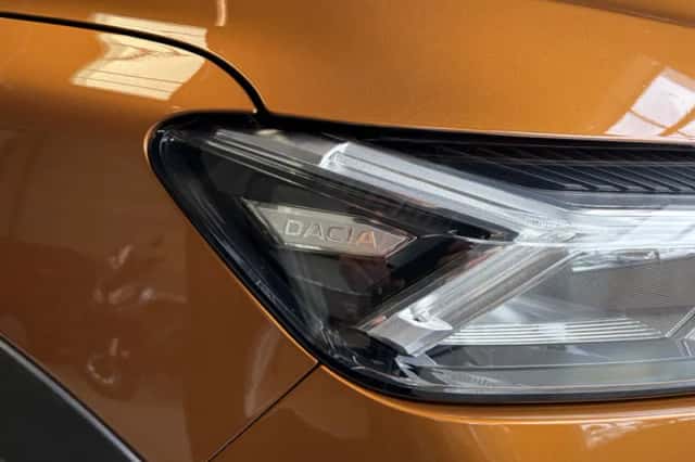Dacia Exterior Colour (2021) thumbnail 6